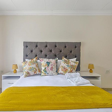 Signature Lodge Kempton Park Exterior photo