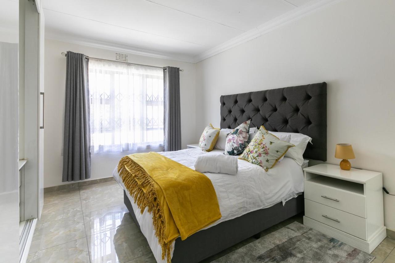 Signature Lodge Kempton Park Exterior photo