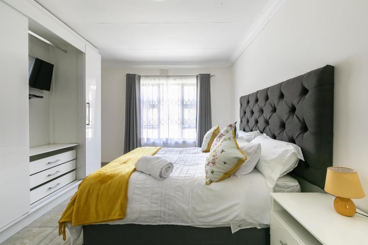 Signature Lodge Kempton Park Exterior photo