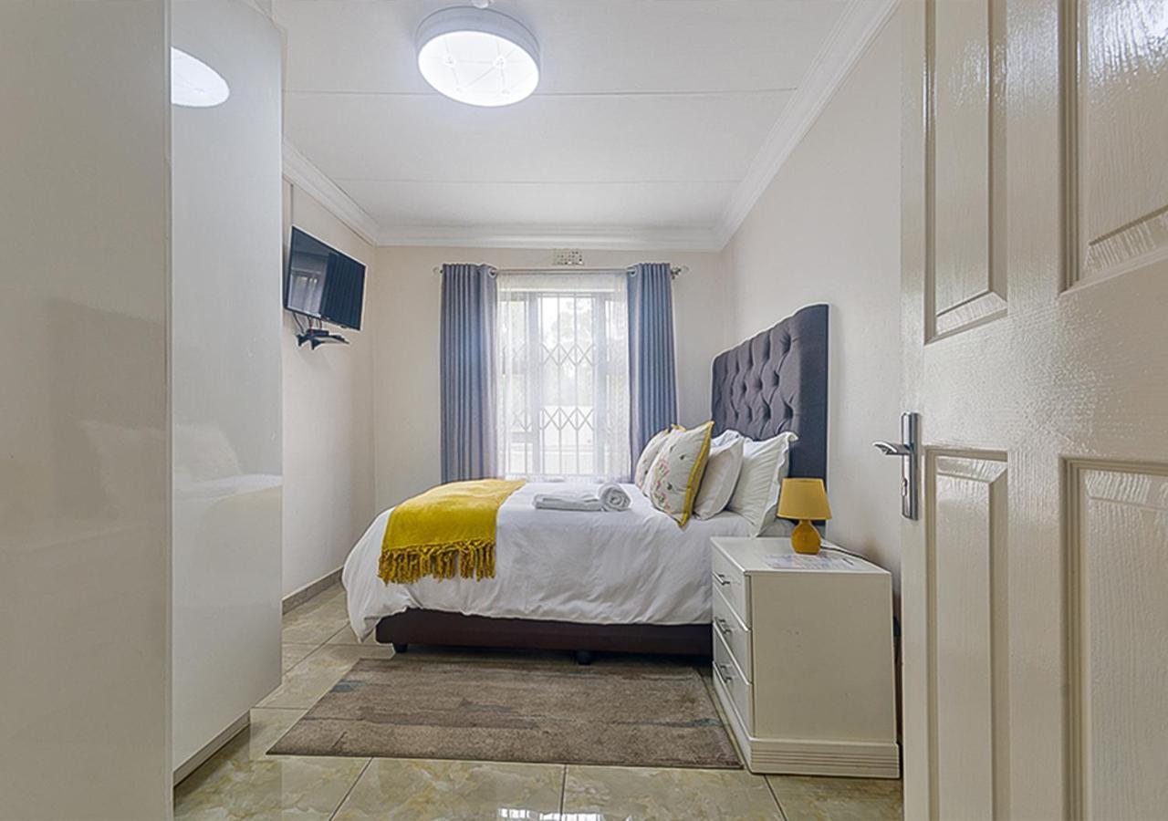 Signature Lodge Kempton Park Exterior photo