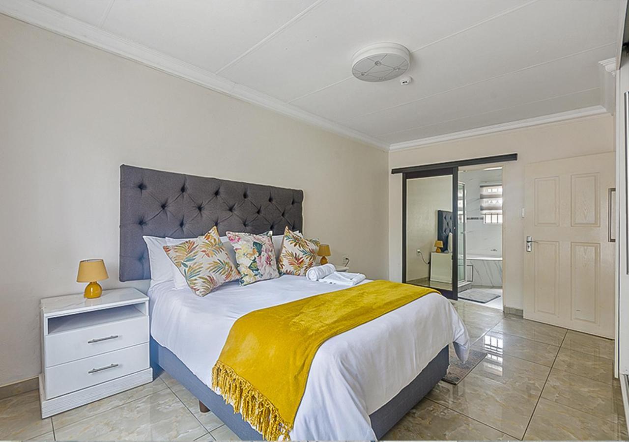 Signature Lodge Kempton Park Exterior photo